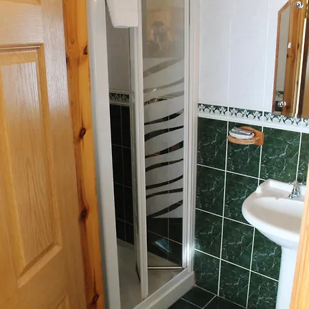 St Martin's, Guest 4*