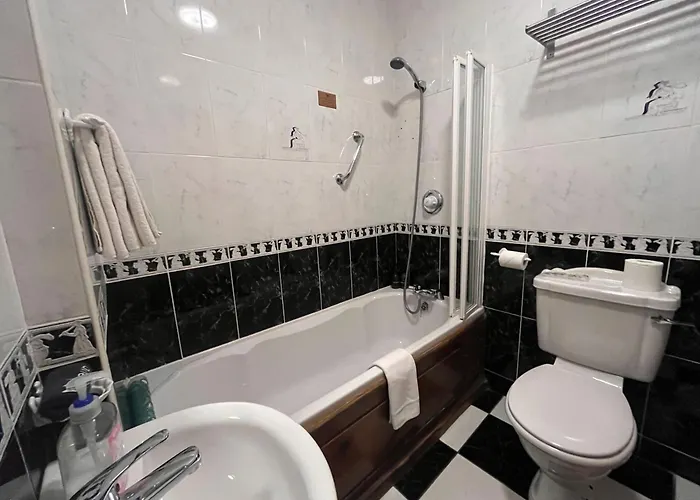 St Martin's, Guest Maison d'hôtes 4*